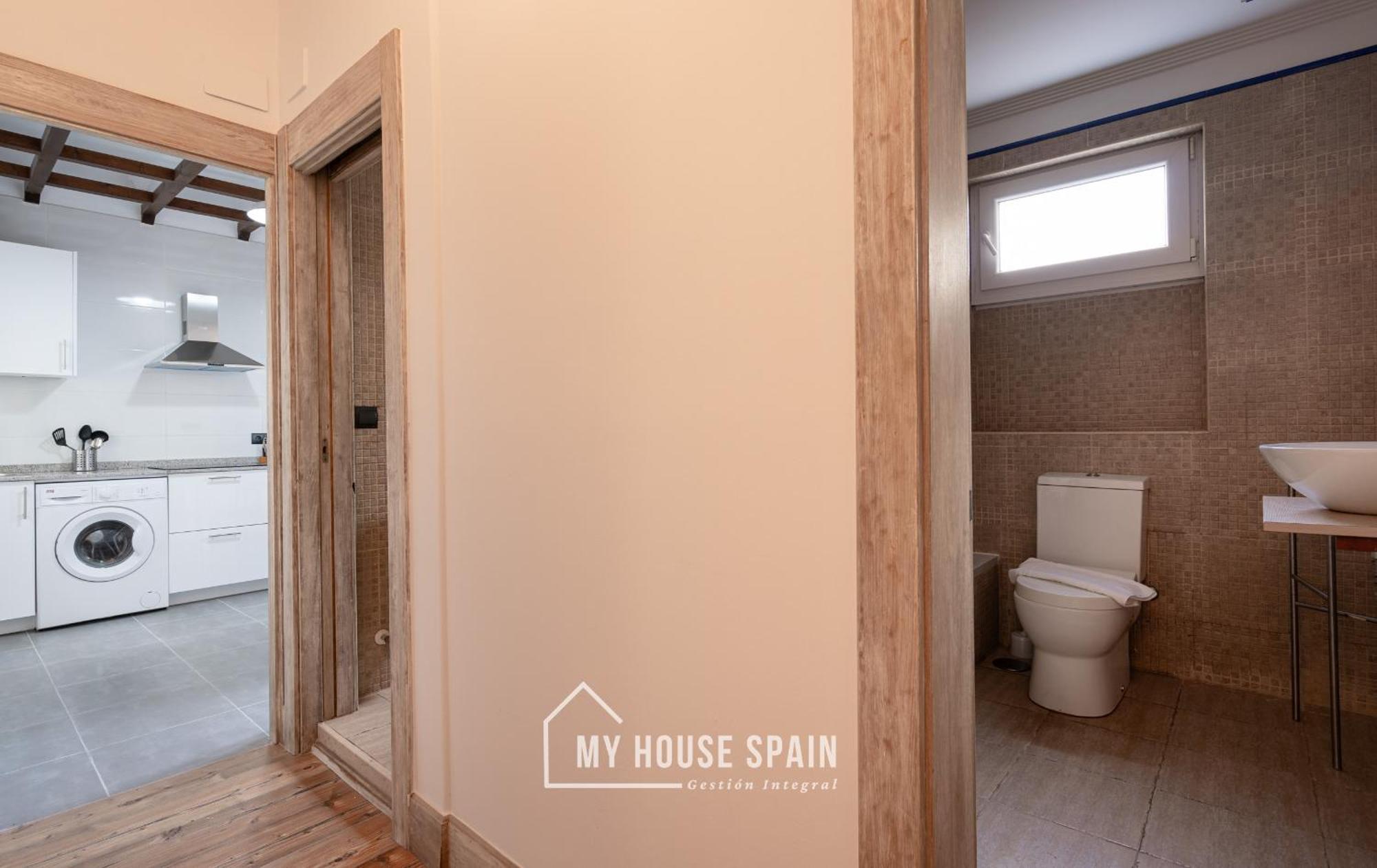 Myhousespain - Piso Reformado En El Centro Gijon Exterior photo