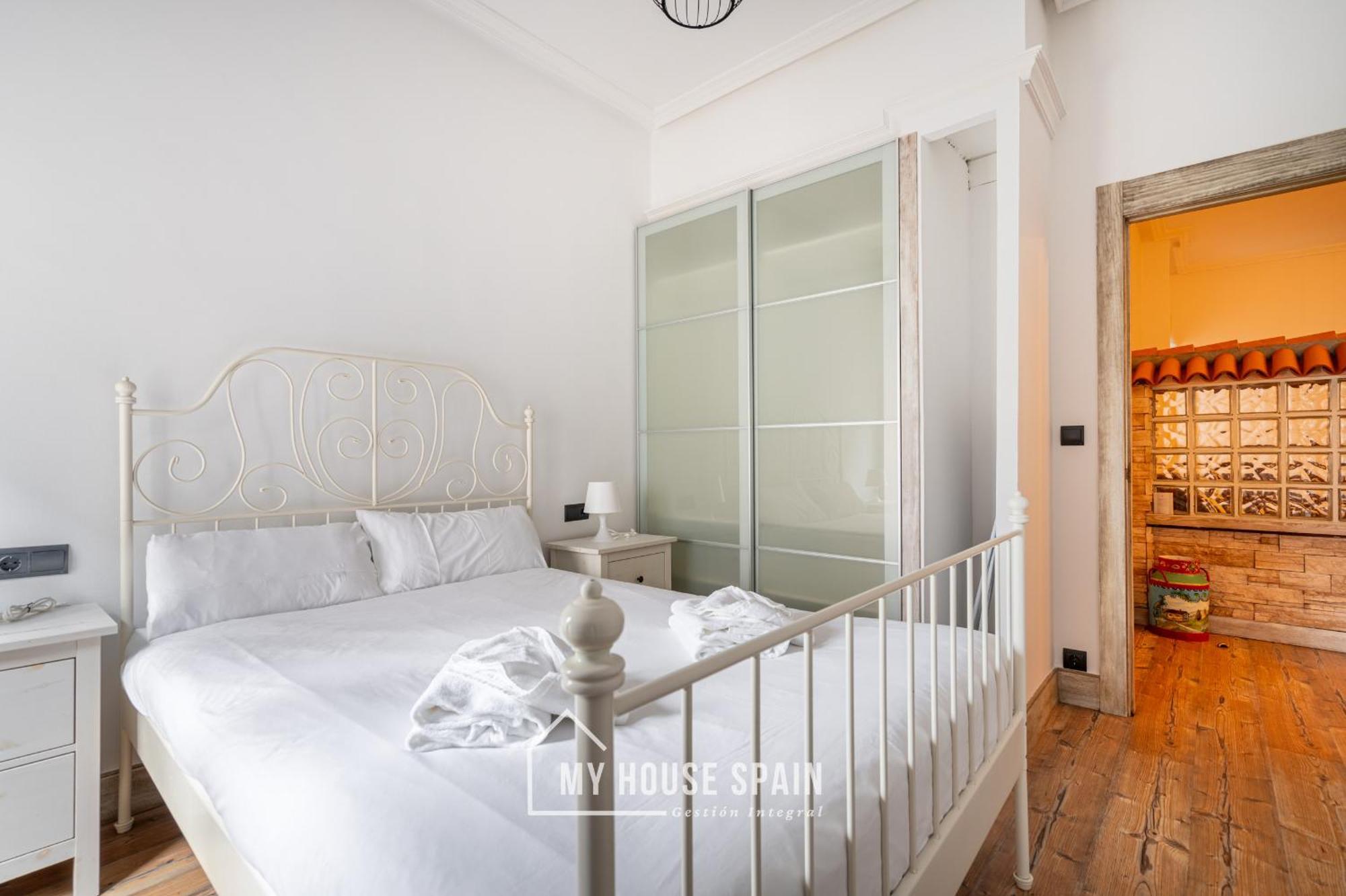 Myhousespain - Piso Reformado En El Centro Gijon Exterior photo