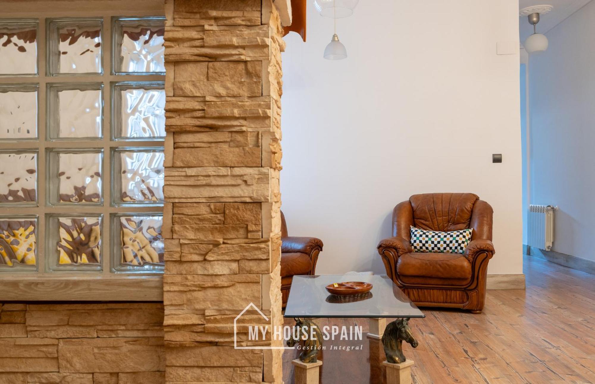 Myhousespain - Piso Reformado En El Centro Gijon Exterior photo