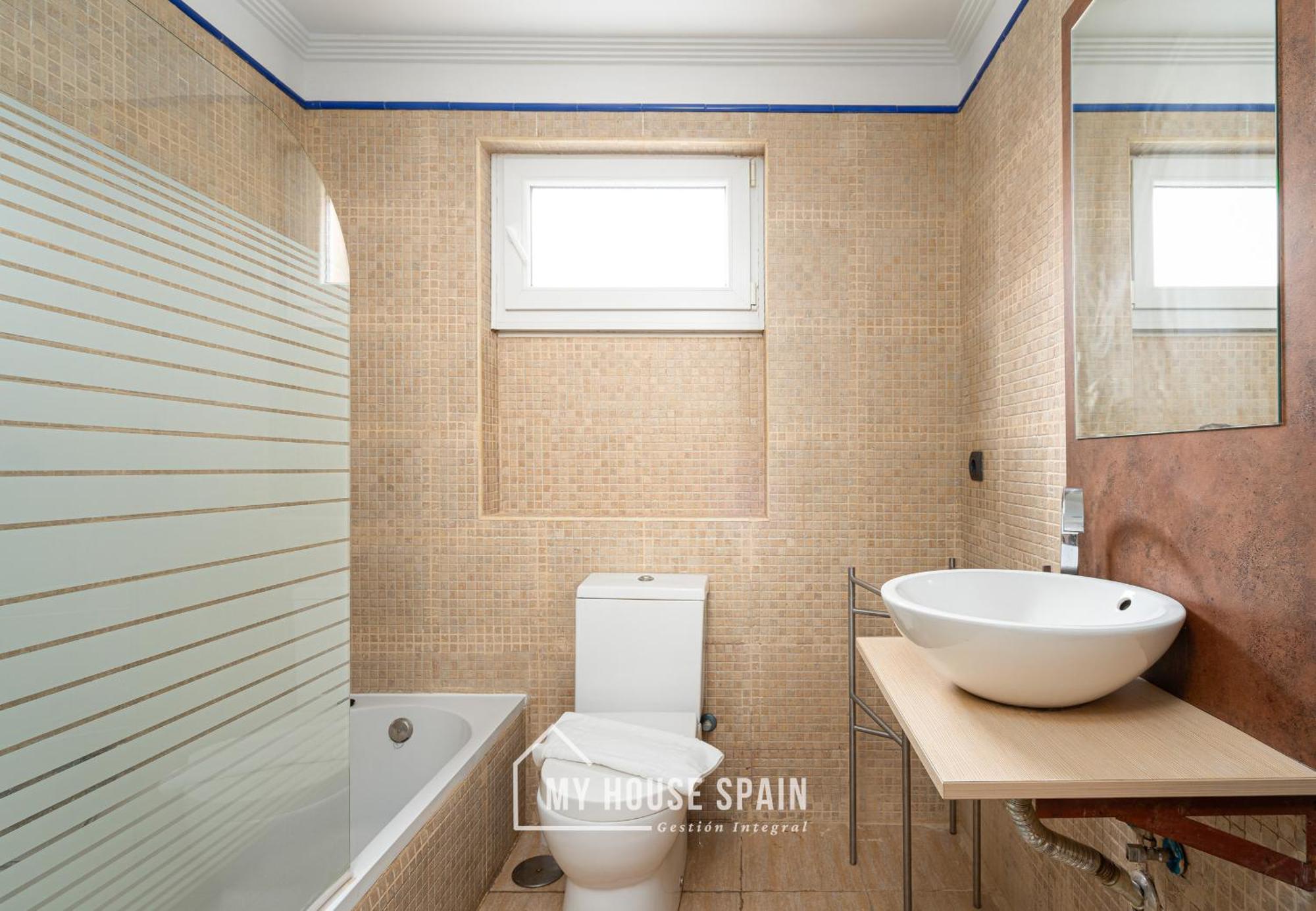 Myhousespain - Piso Reformado En El Centro Gijon Exterior photo