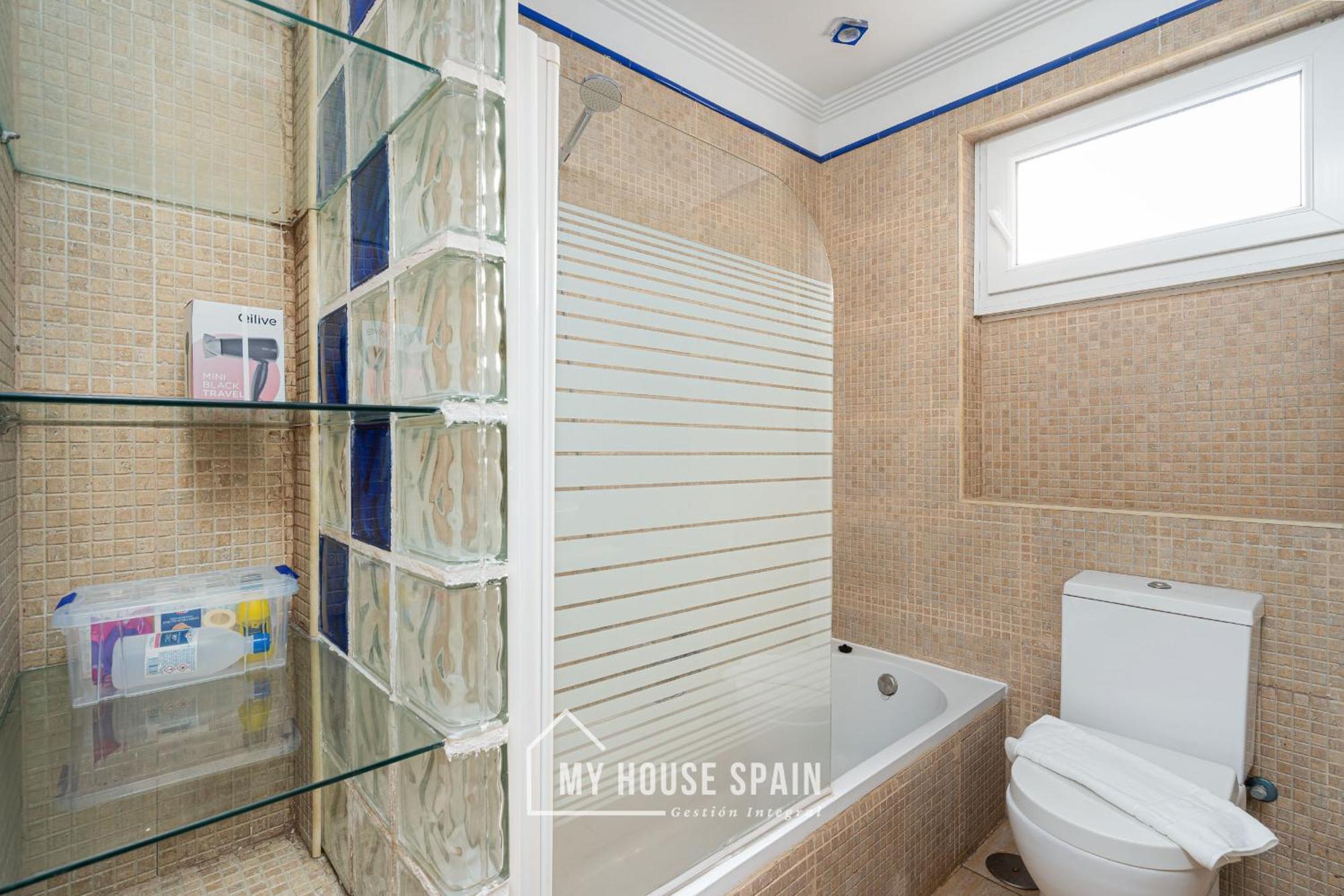 Myhousespain - Piso Reformado En El Centro Gijon Exterior photo